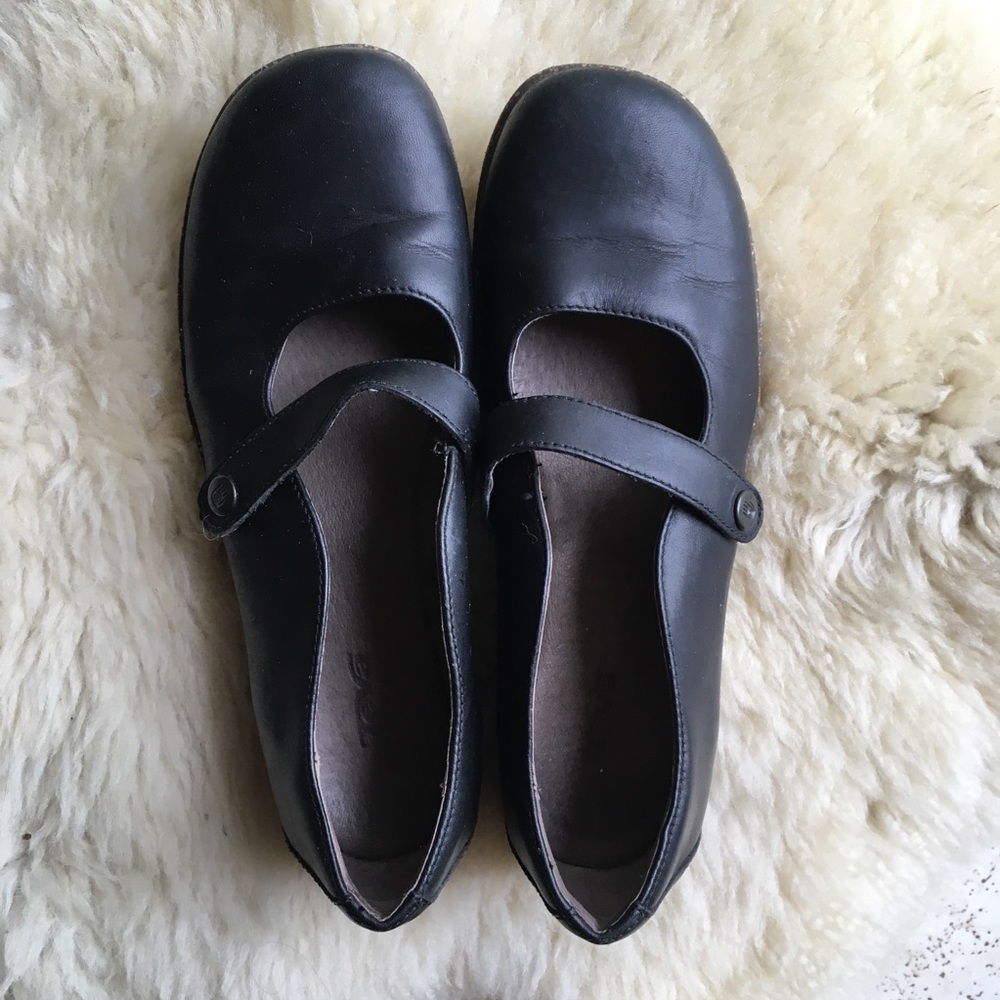 Teva Mary Janes sz. 8